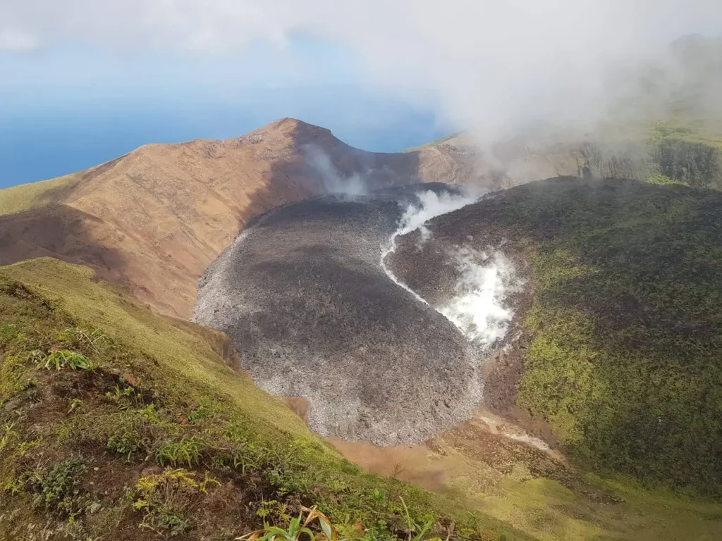 La Soufriere Volcano Tectonic Earthquakes 2021 04 09 Nk Cl01